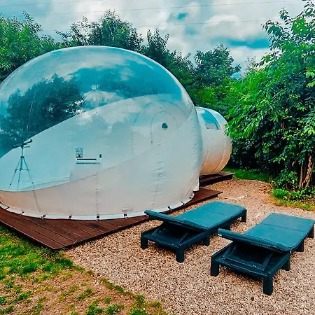 W Bance Glamping Luxe tent Łódź